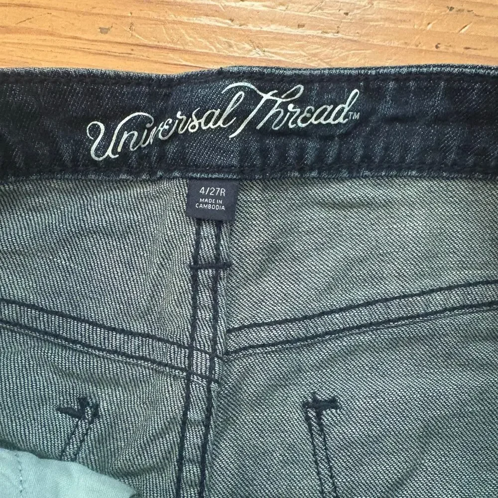 NWT Universal‎ Thread high rise shortie dark wash cutoff jean shorts SIZE 4 - Picture 3 of 6